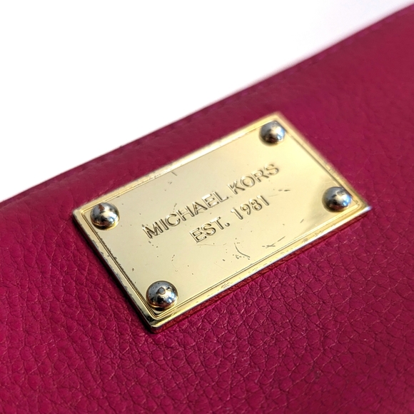 Michael Kors Pink Pebble Leather Wallet - Picture 2 of 16